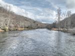River Lodge: Toccoa River